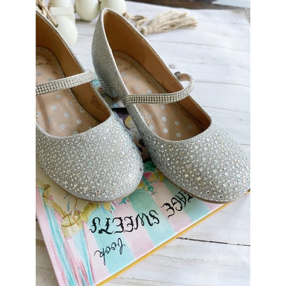 SOBEYO Mini Heel Silver Nude Shimmer Shoe Sz 5 - Picture 4 of 10